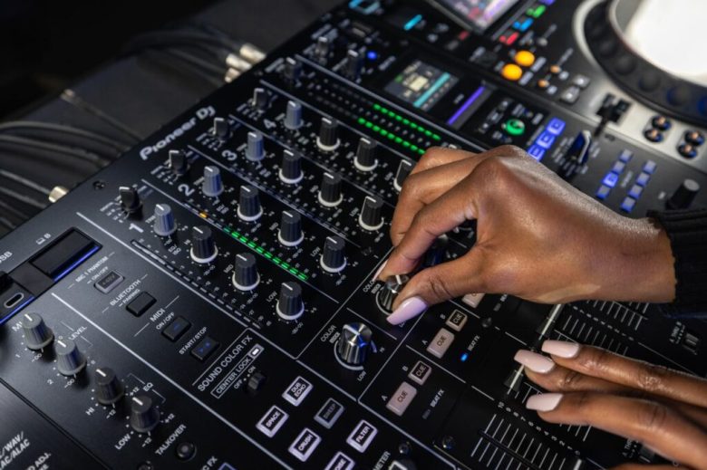 Pioneer DJ dévoile la DJM-A9, une nouvelle table de mixage à 4 canaux